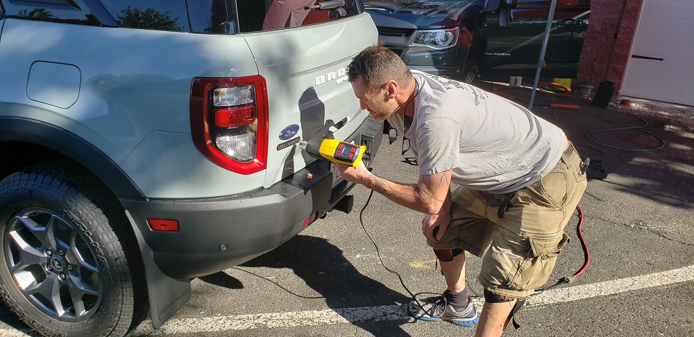 how-to-remove-the-dealer-s-advertising-sticker-from-your-car-safely